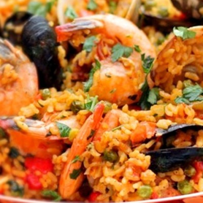 Paëlla valencienne - La paella est sans doute le plat le plus célèbre de la cuisine catalane.