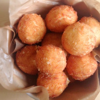 Boulettes de Cantal - Il n'y a rien de mieux que de délicieuses boulettes au fromage maison!