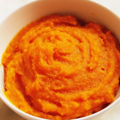 Purée de potiron - Une savoureuse purée aux saveurs délicats qui permet de proposer aux enfants, de manger le potiron dans une appétissante purée.