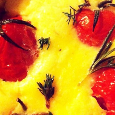 Clafoutis aux tomates cerises et parmesan - Une préparation simple à réaliser, à déguster tiède ou froide Une préparation simple à réaliser, à déguster chaude ou froide