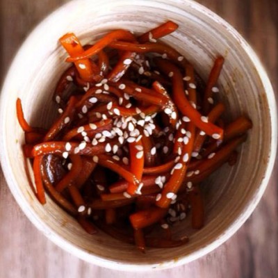 Kimpira de carottes - Recette de kimpira de carottes aux saveurs japonaises.