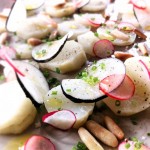 Topinambours aux deux radis - Une salade croquante pleine de saveurs et de couleurs qui régalera aussi bien les yeux que les palais.