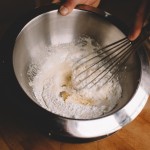 Tarte aux fraises – Il est possible remplacer la Maïzena par de la farine ou de la poudre à flan, le résultat est sensiblement différent. (Photo : Elodie Davis).