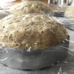 Bun aux graines de courge - Couvrir sans serrer le film étirable et laisser pousser pendant 1h30.