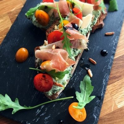 Bruschetta aux saveurs italiennes - Avec des produits du terroir italien, ces tartines sont irrésistibles !